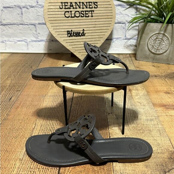 Tory Burch Miller Sandals Leather Dark Gray Matte Flip Flop Size 9 - Picture 3 of 11